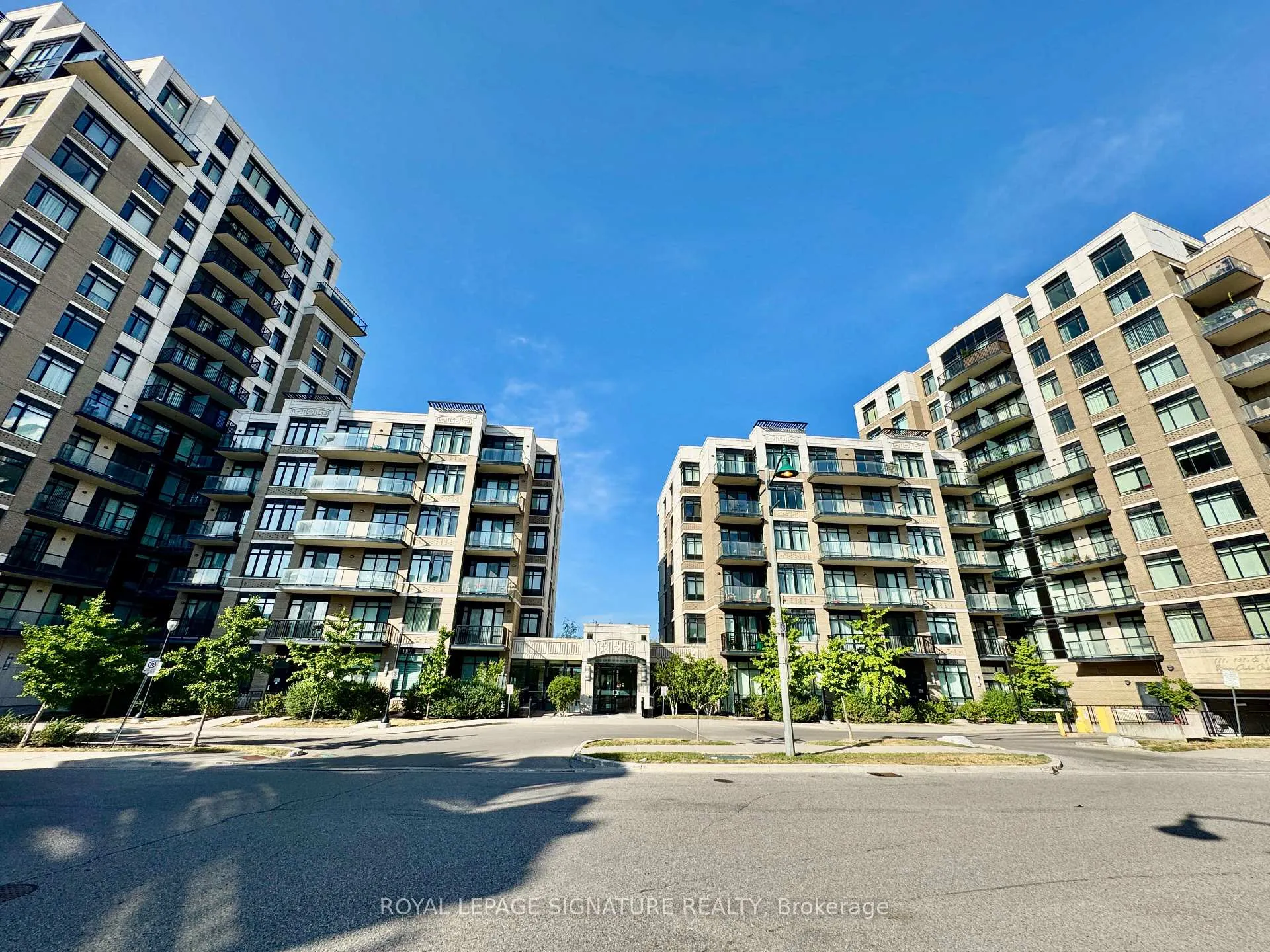 Photo 2 of Unit 306, 131 Upper Duke Crescent, Markham, Unionville — HOMEH