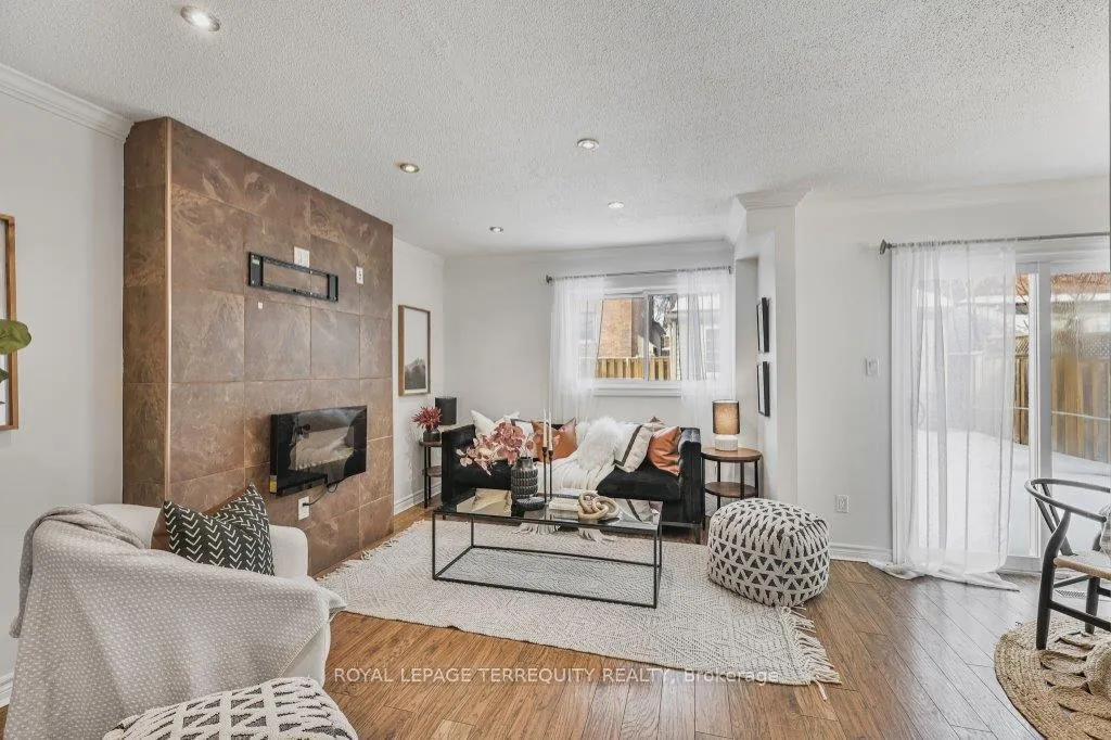 Photo 3 of 178 Radford Drive, Ajax, Central West — HOMEH