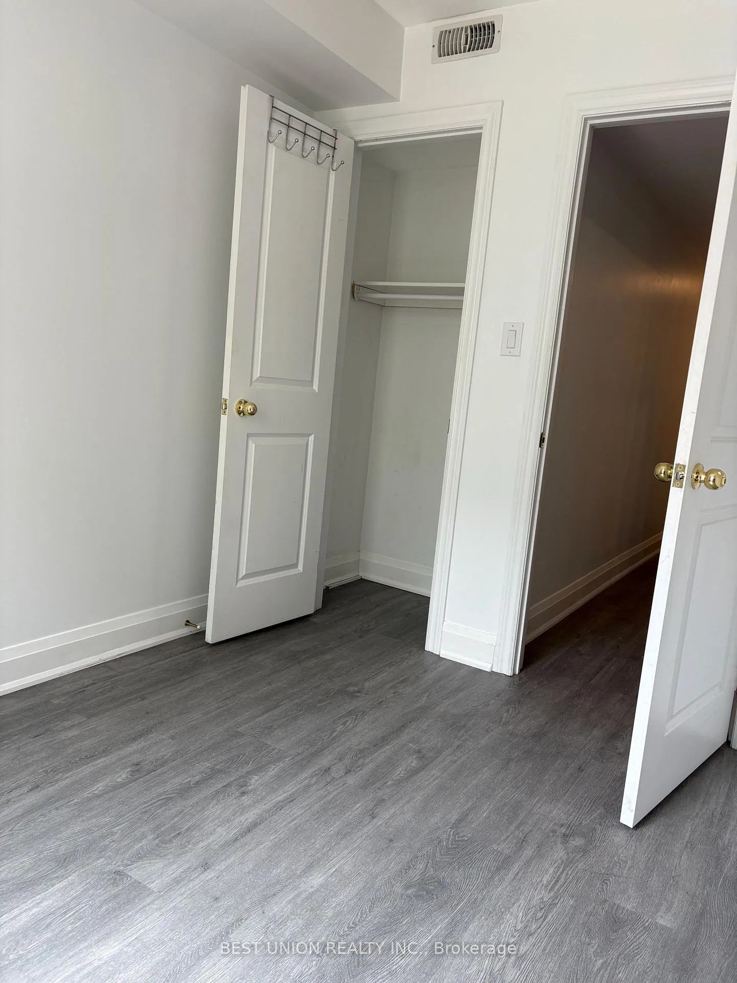 Photo 5 of Unit unit 1, 420 Queen Street W, Toronto, Kensington-Chinatown — HOMEH