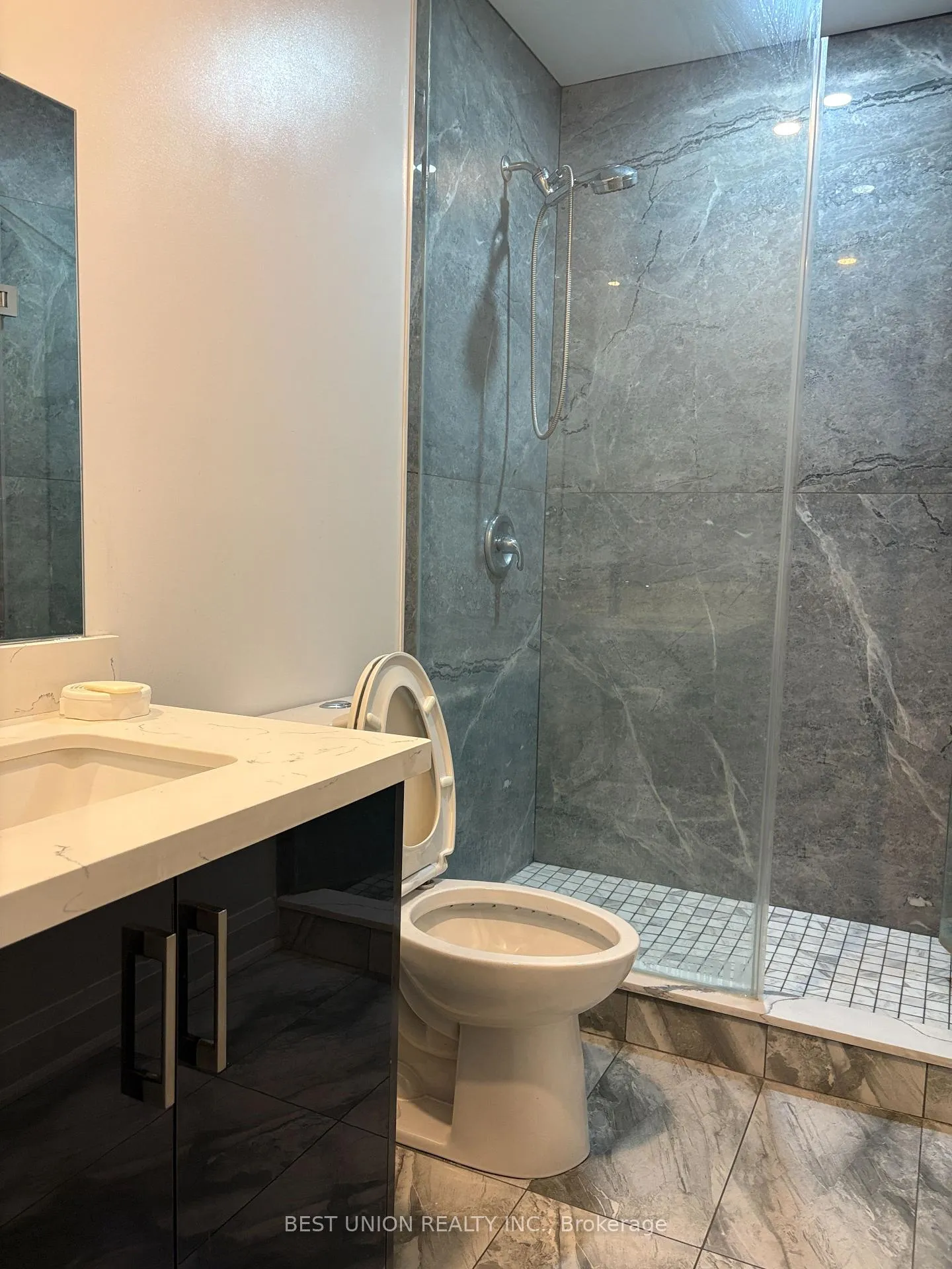 Photo 10 of Unit unit 1, 420 Queen Street W, Toronto, Kensington-Chinatown — HOMEH