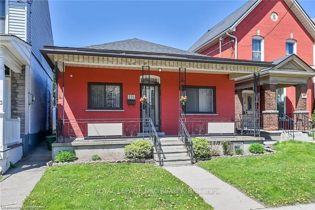 Front of 175 Victoria Avenue N