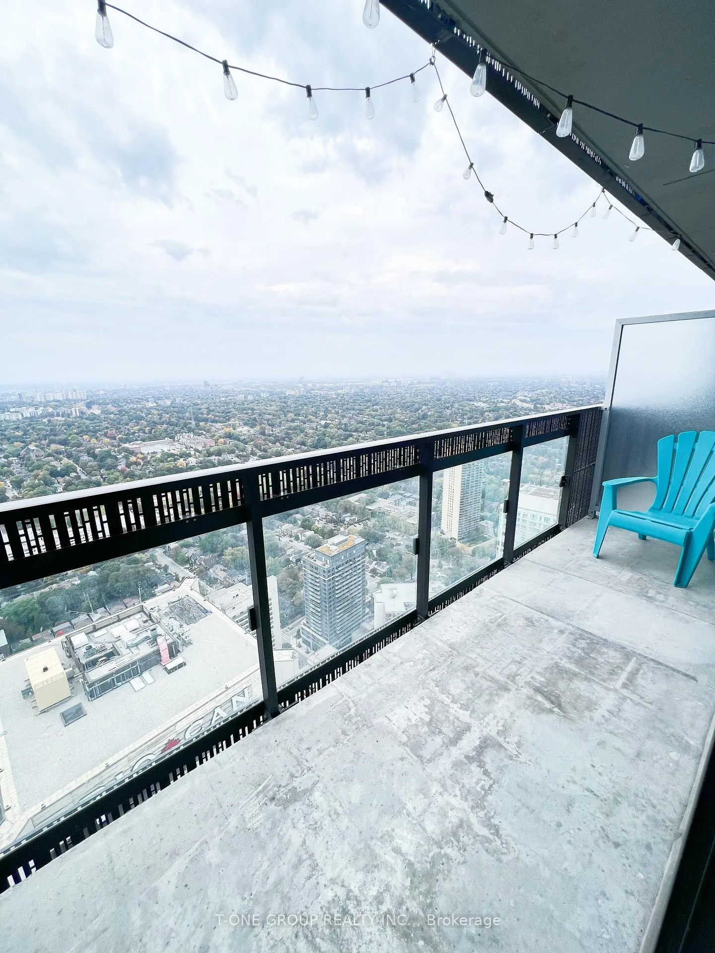 Photo 9 of Unit 5304, 8 Eglinton Avenue E, Toronto, Yonge-Eglinton — HOMEH