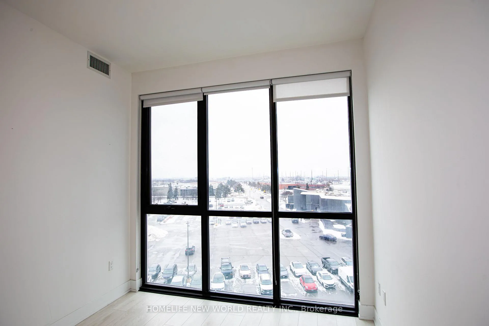 Photo 7 of Unit 527, 2908 Highway 7 Road, Vaughan, Concord — HOMEH