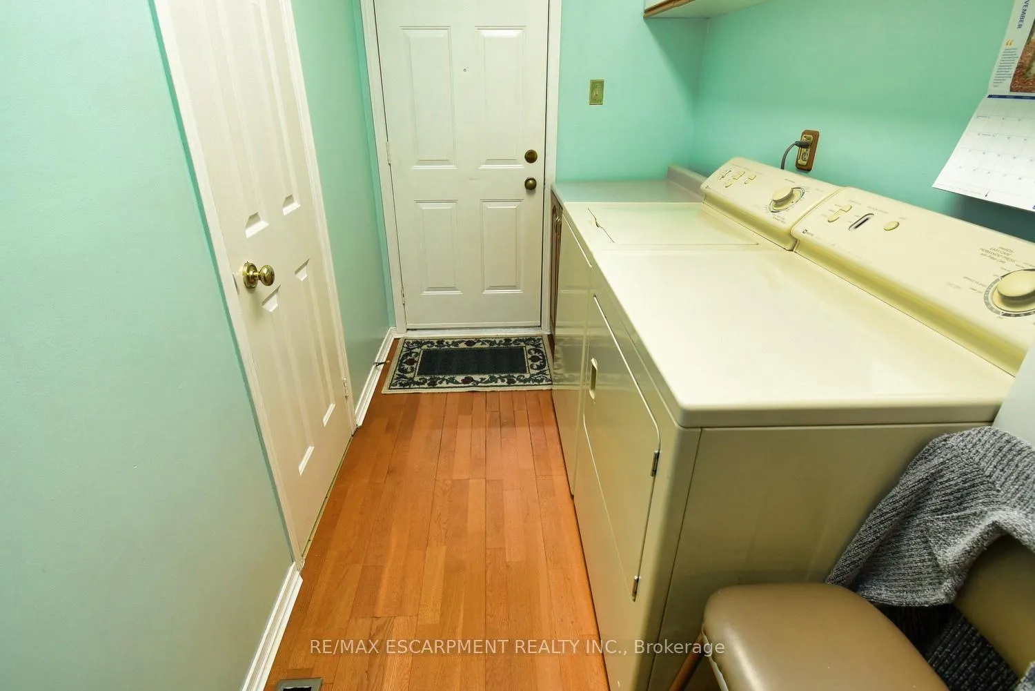 Photo 32 of 54 Ramsden Drive, Hamilton, Rushdale — HOMEH