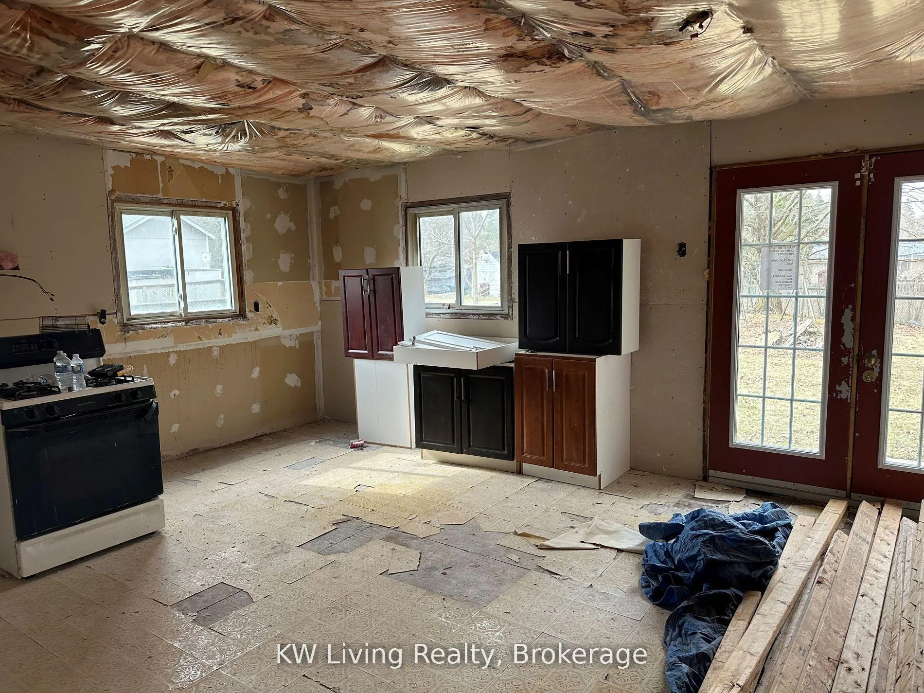 Photo 4 of 50 Cardwell Street, Caledon, Alton — HOMEH