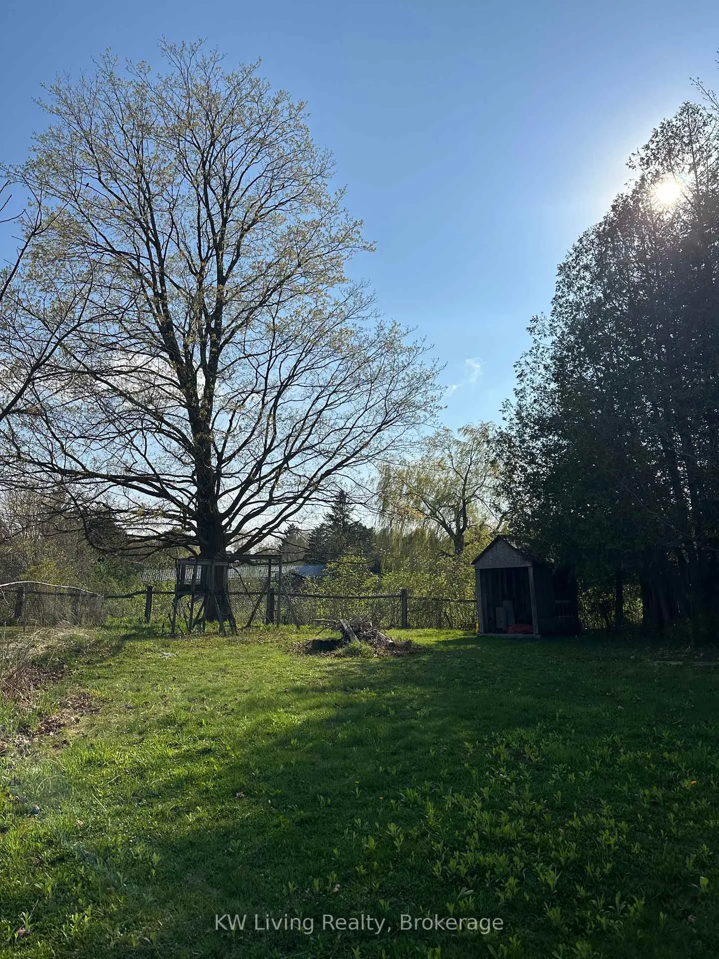 Photo 10 of 50 Cardwell Street, Caledon, Alton — HOMEH