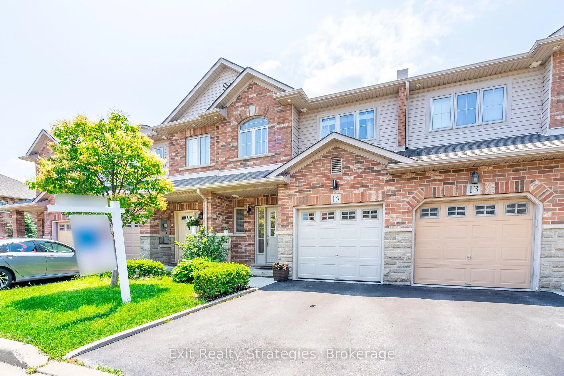 Photo 2 of 15 Marina Point Crescent, Hamilton, Winona — HOMEH