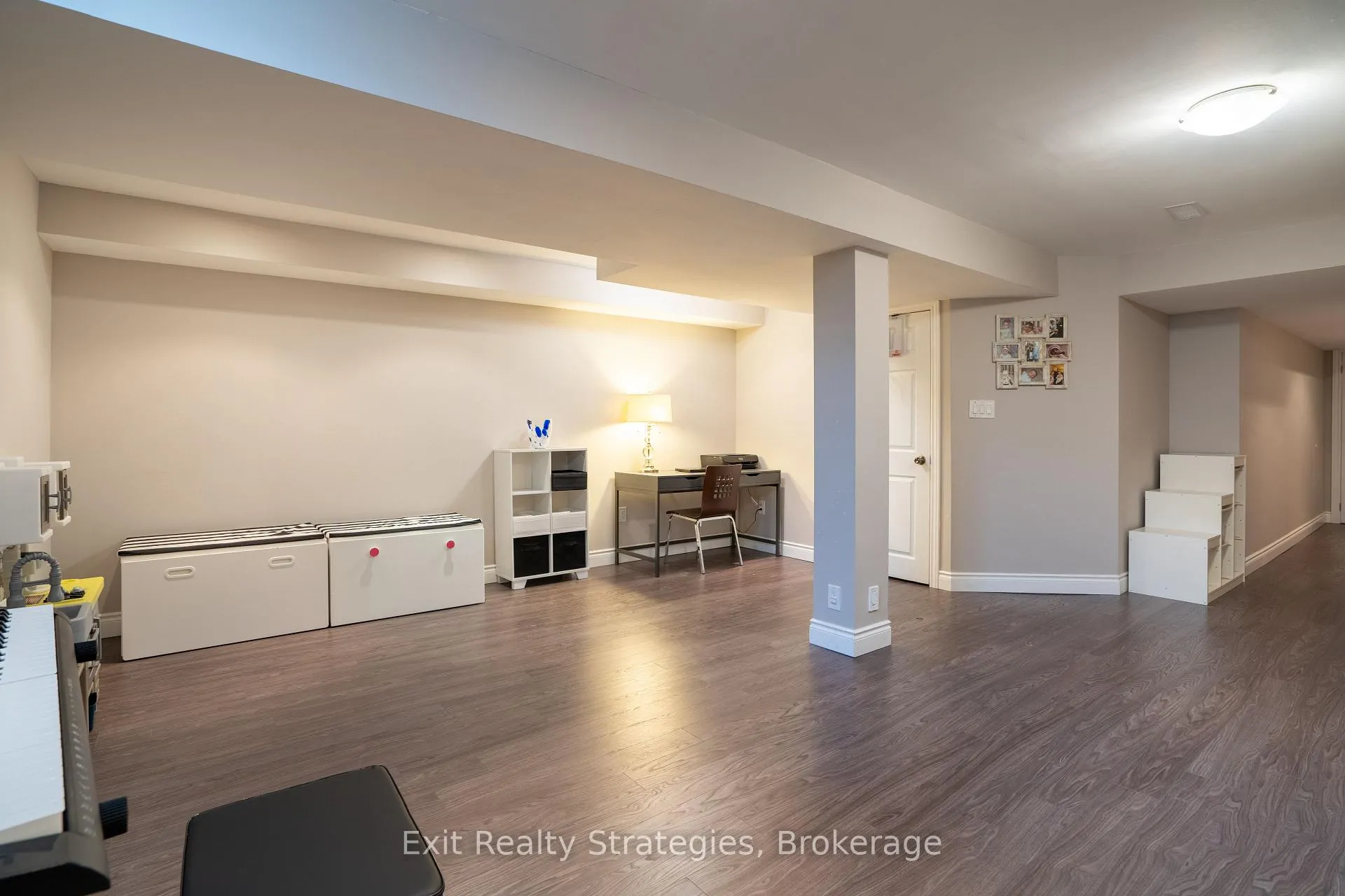 Photo 42 of 15 Marina Point Crescent, Hamilton, Winona — HOMEH