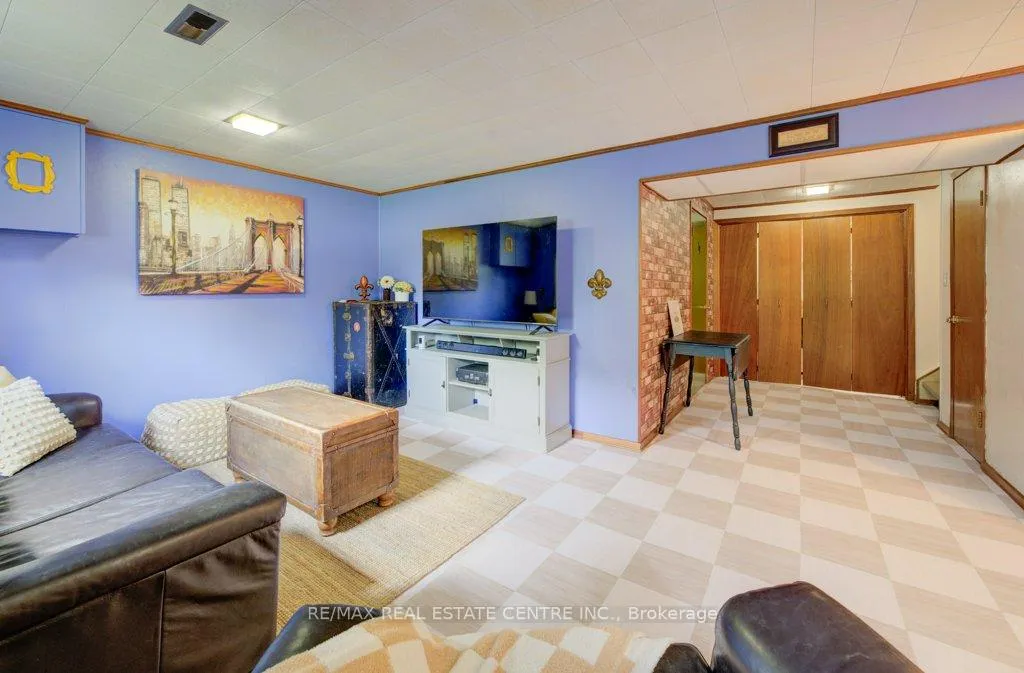 Photo 30 of 248 Fergus Avenue, Kitchener — HOMEH