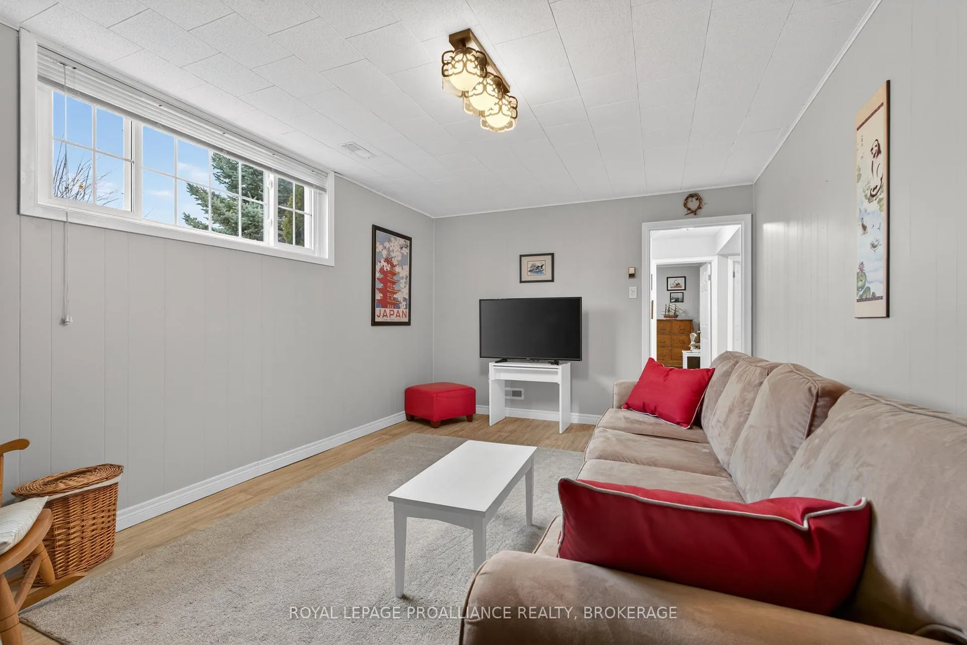 Photo 19 of 810 Camberley Crescent, Kingston, City Southwest — HOMEH