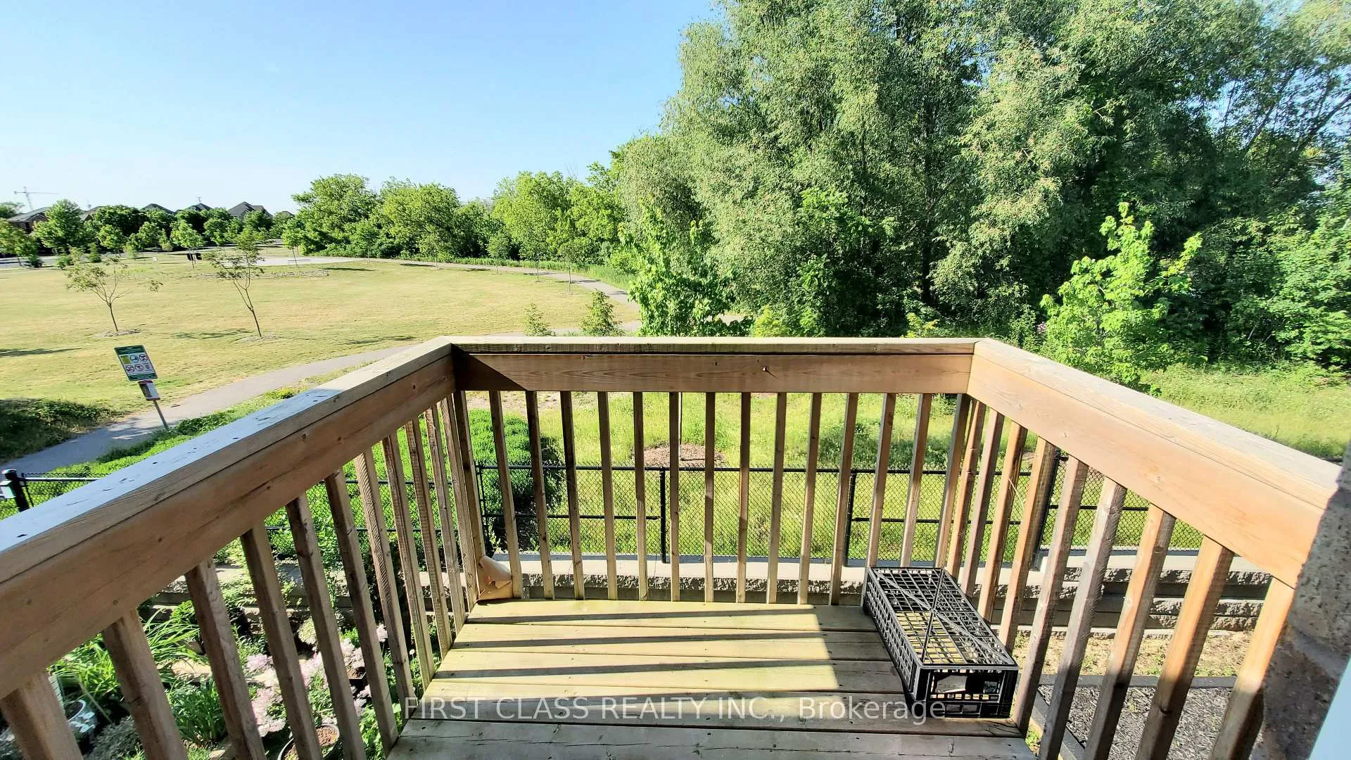 Photo 13 of 40 Roy Grove Way, Markham, Greensborough — HOMEH