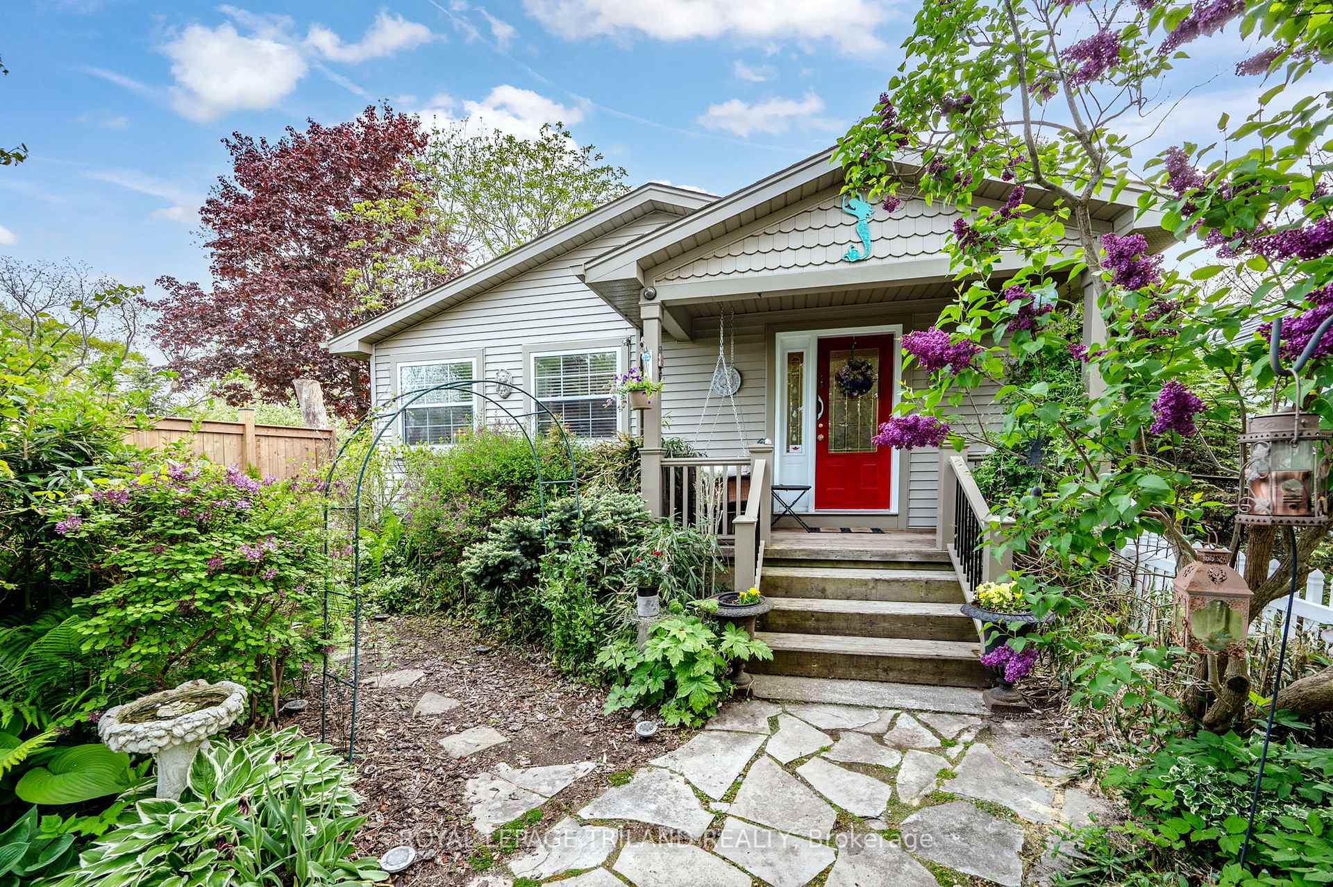 Photo 1 of 186 Charles Street, Central Elgin, Rural Central Elgin — HOMEH