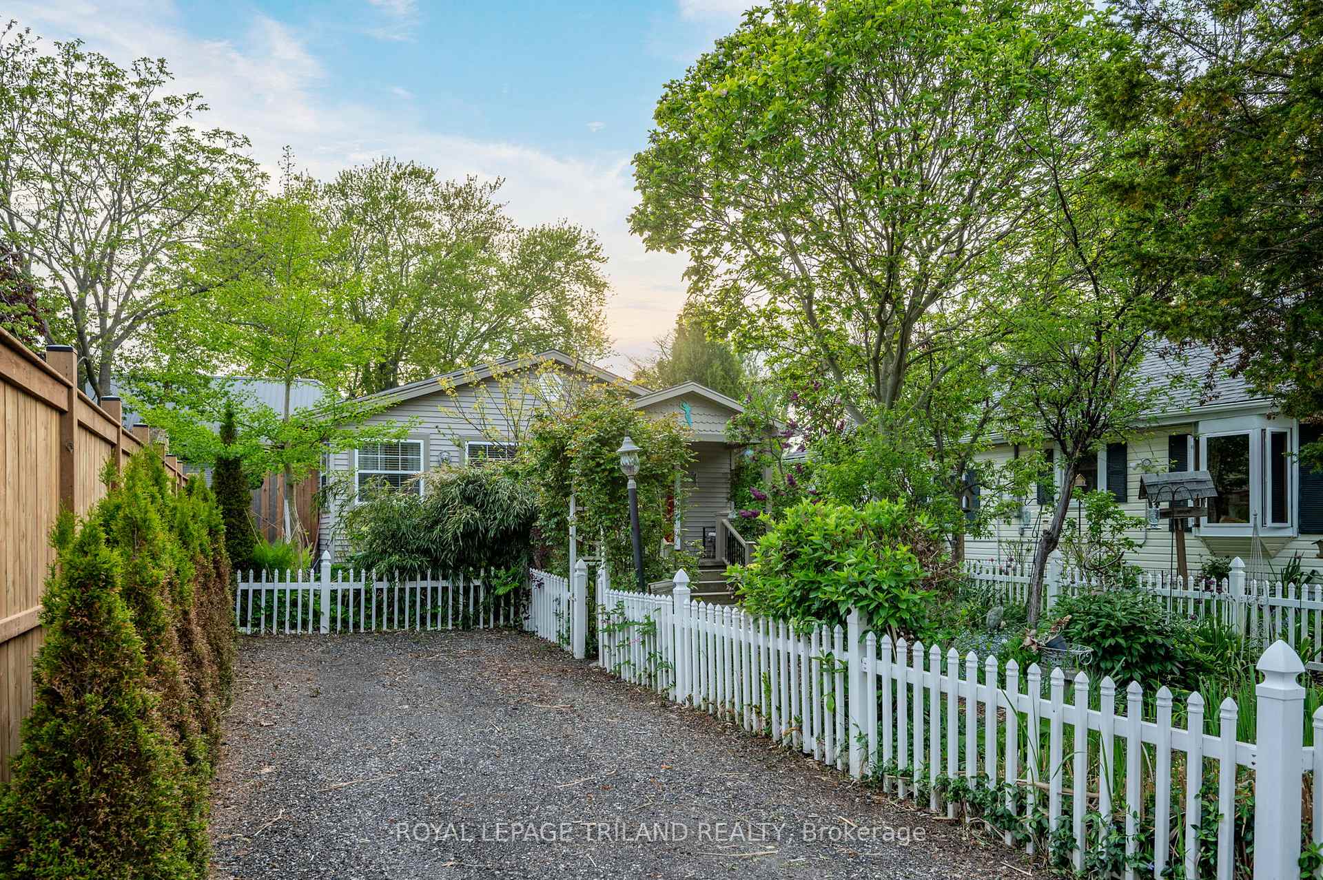 Photo 6 of 186 Charles Street, Central Elgin, Rural Central Elgin — HOMEH