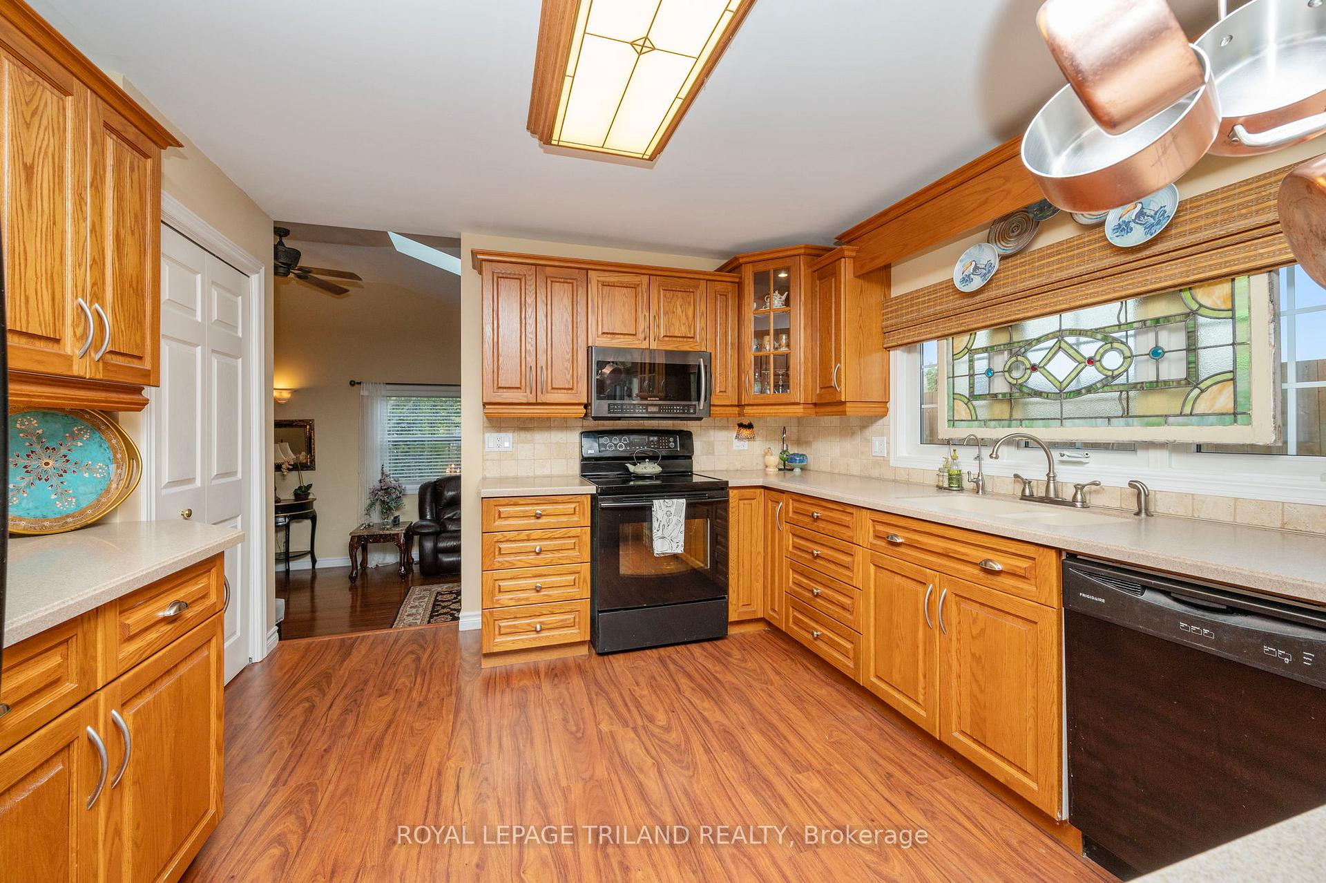 Photo 13 of 186 Charles Street, Central Elgin, Rural Central Elgin — HOMEH