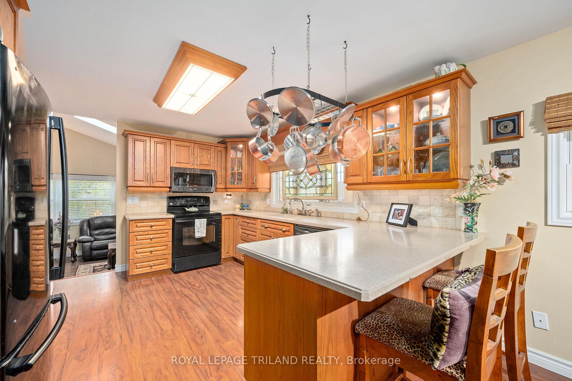 Photo 14 of 186 Charles Street, Central Elgin, Rural Central Elgin — HOMEH
