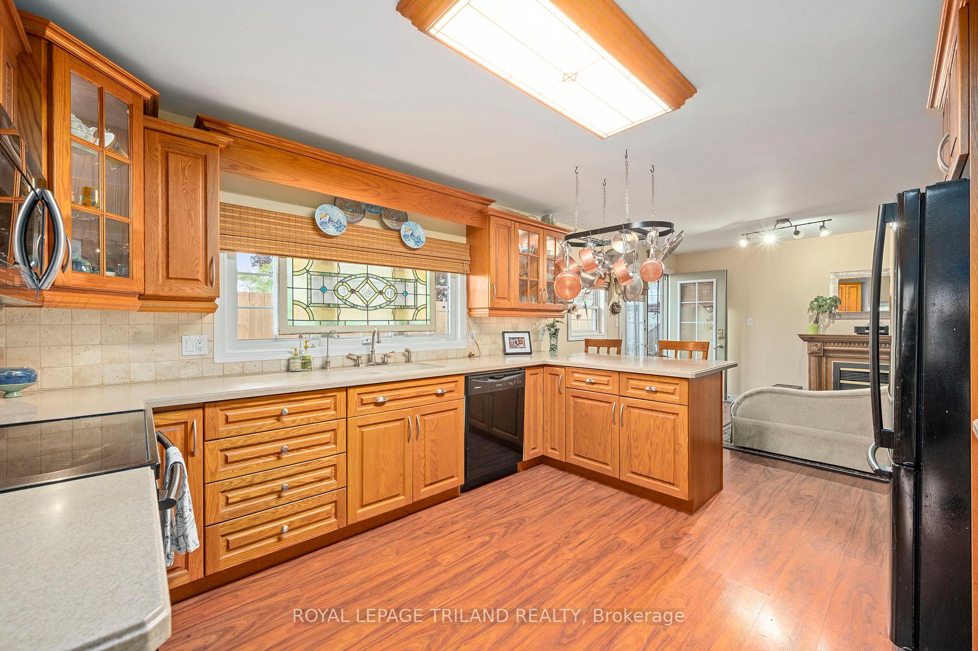 Photo 15 of 186 Charles Street, Central Elgin, Rural Central Elgin — HOMEH