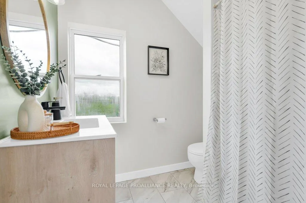 Photo 19 of 878 Barry Road, Madoc — HOMEH