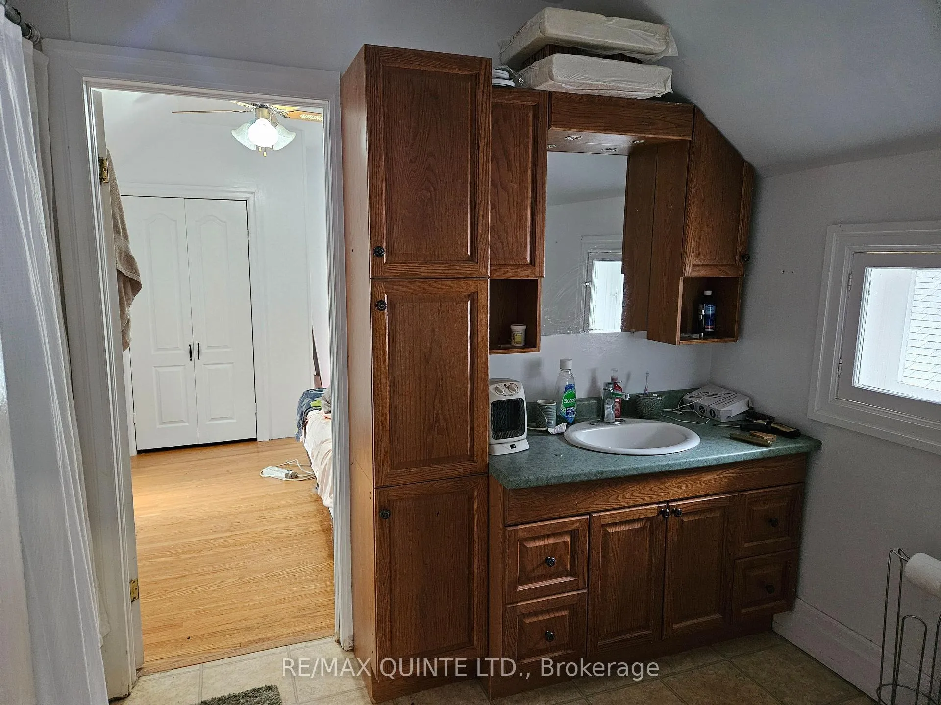 Photo 9 of 72 Cedar Street, Belleville — HOMEH