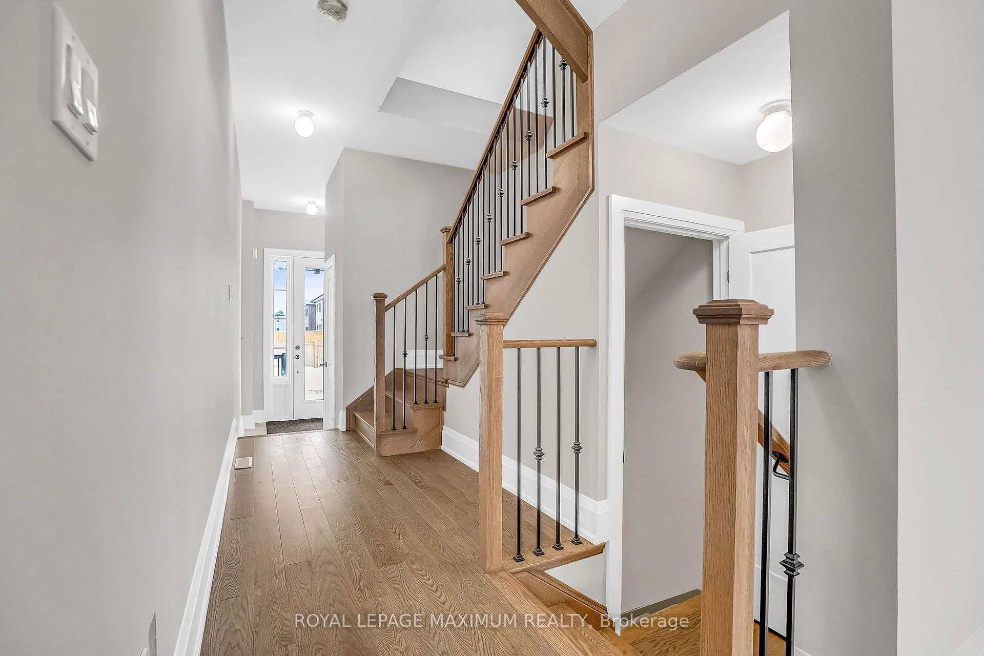 Photo 3 of 147 Closson Drive, Whitby, Rural Whitby — HOMEH