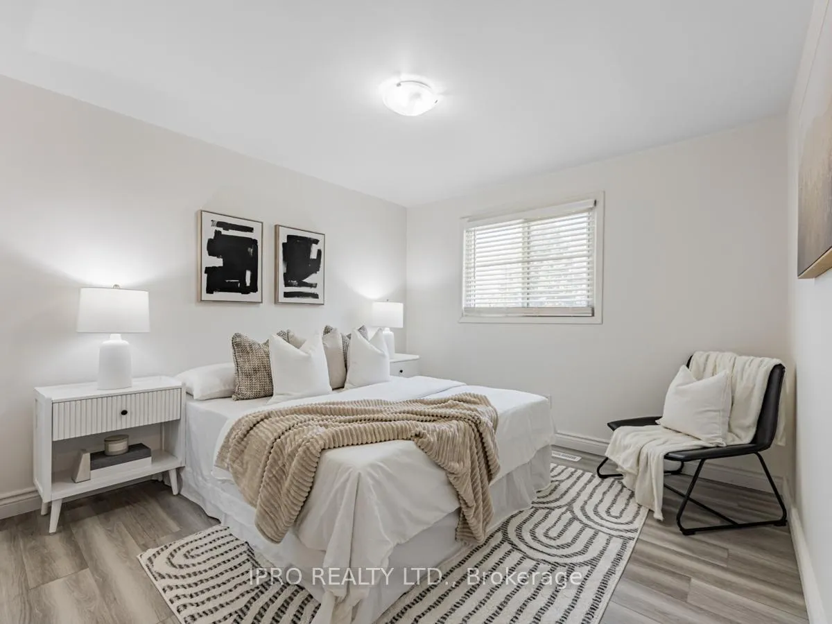 Photo 16 of 986 Brenda Court, Oshawa, Donevan — HOMEH
