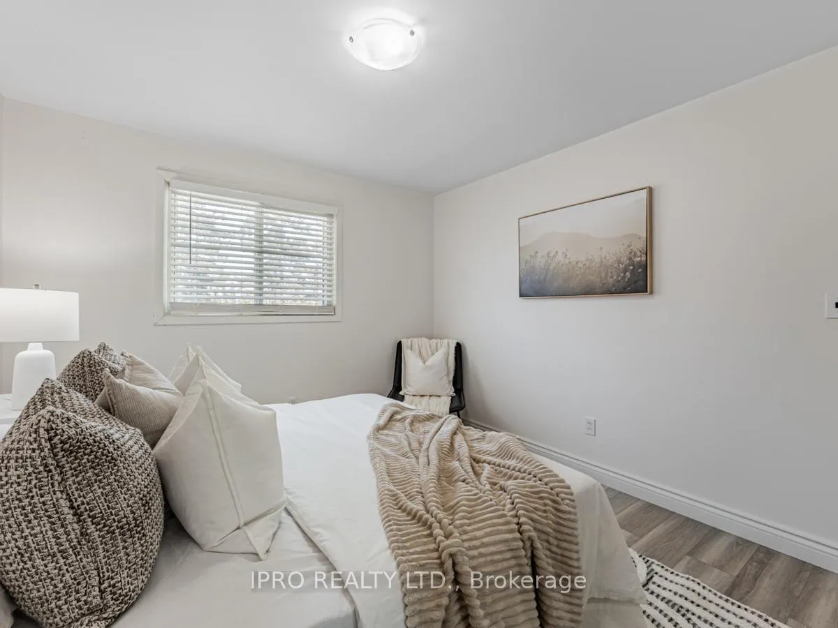 Photo 17 of 986 Brenda Court, Oshawa, Donevan — HOMEH
