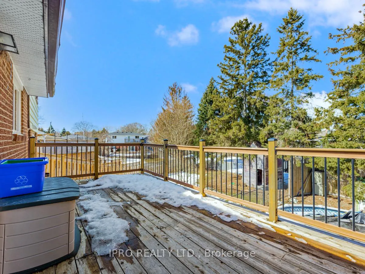 Photo 32 of 986 Brenda Court, Oshawa, Donevan — HOMEH