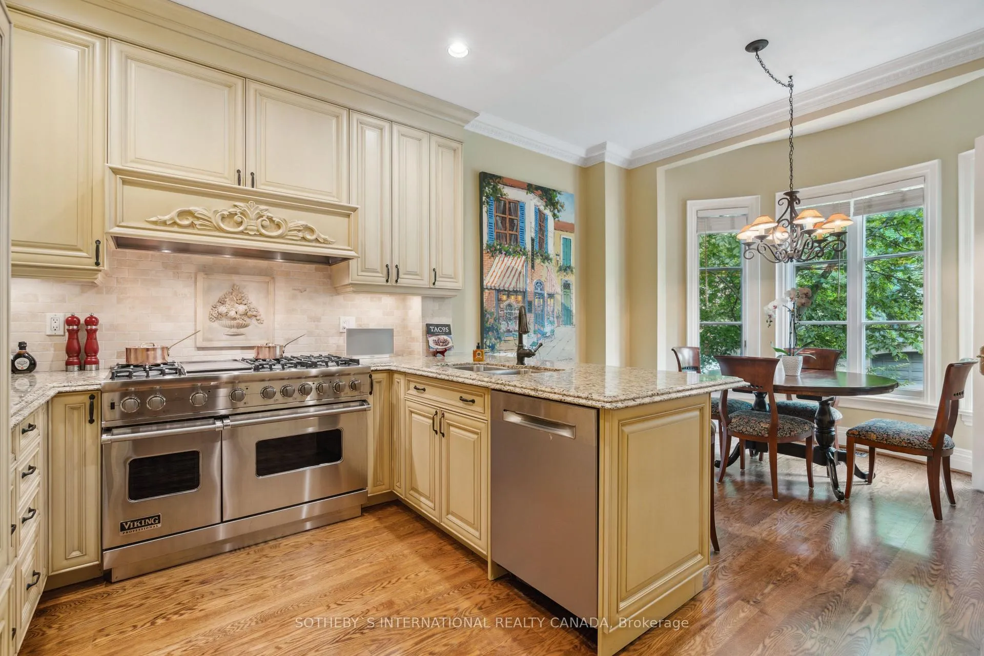 Photo 9 of 55 Lowther Avenue, Toronto, The Annex — HOMEH