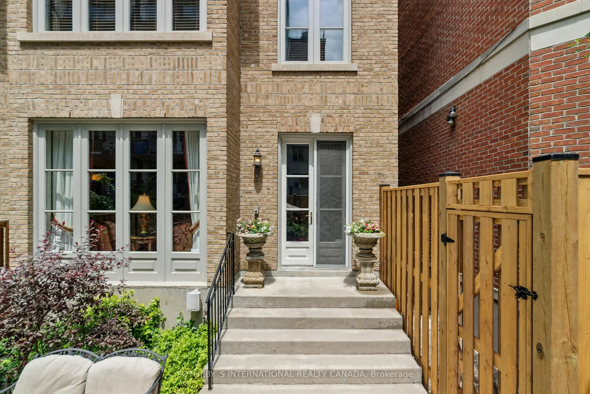 Photo 39 of 55 Lowther Avenue, Toronto, The Annex — HOMEH