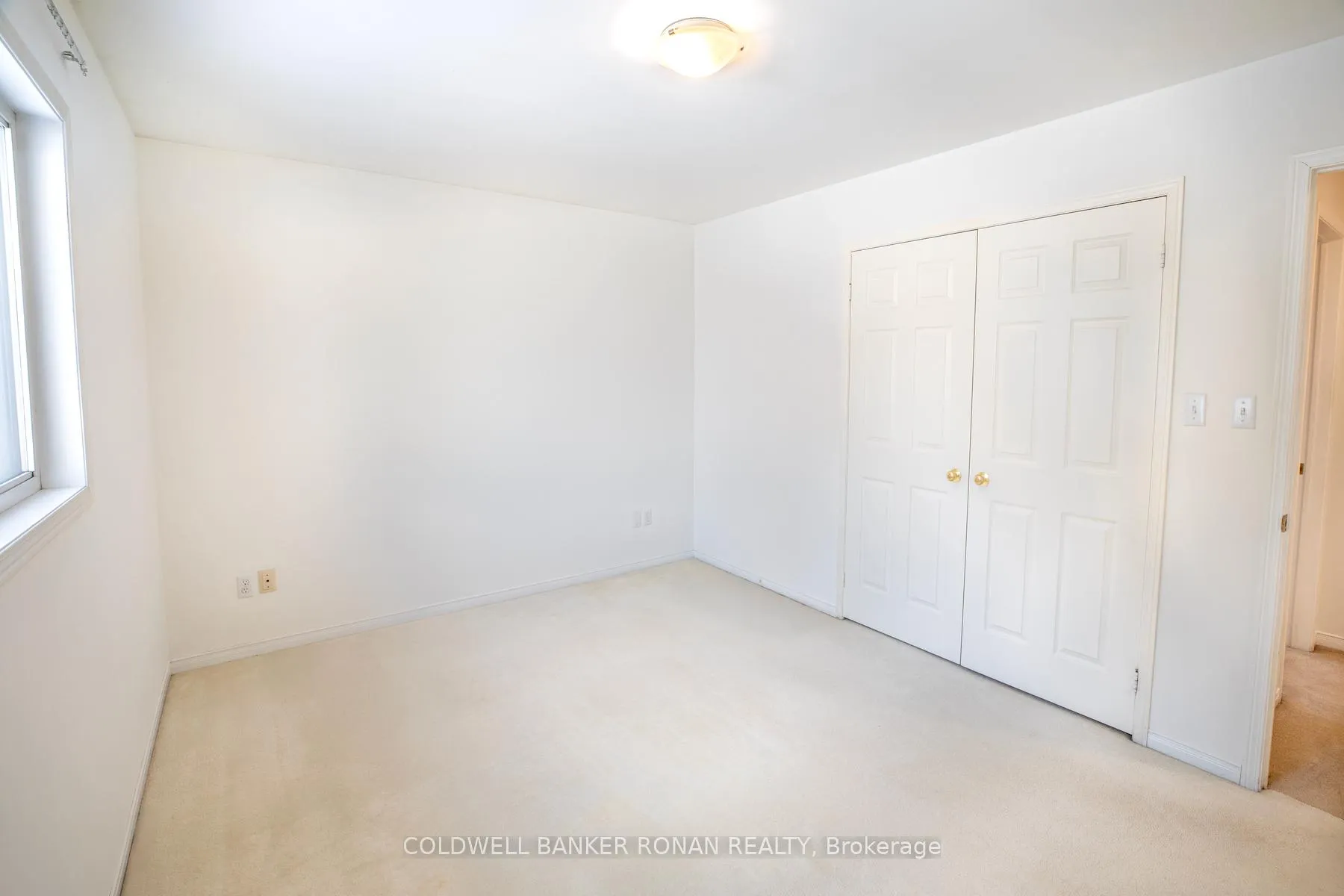 Photo 13 of 17 Mayfair Drive, Barrie, Ardagh — HOMEH