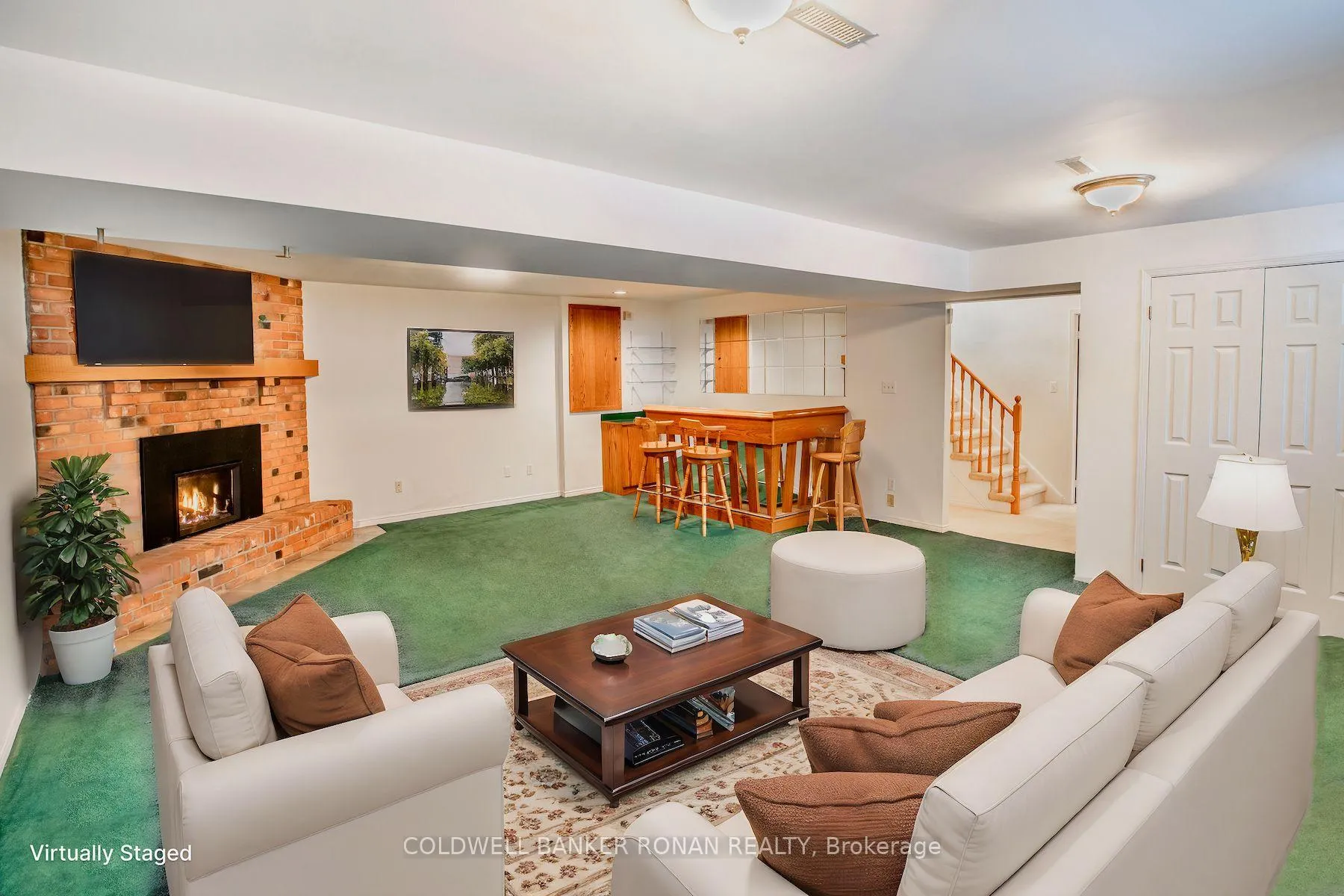 Photo 18 of 17 Mayfair Drive, Barrie, Ardagh — HOMEH