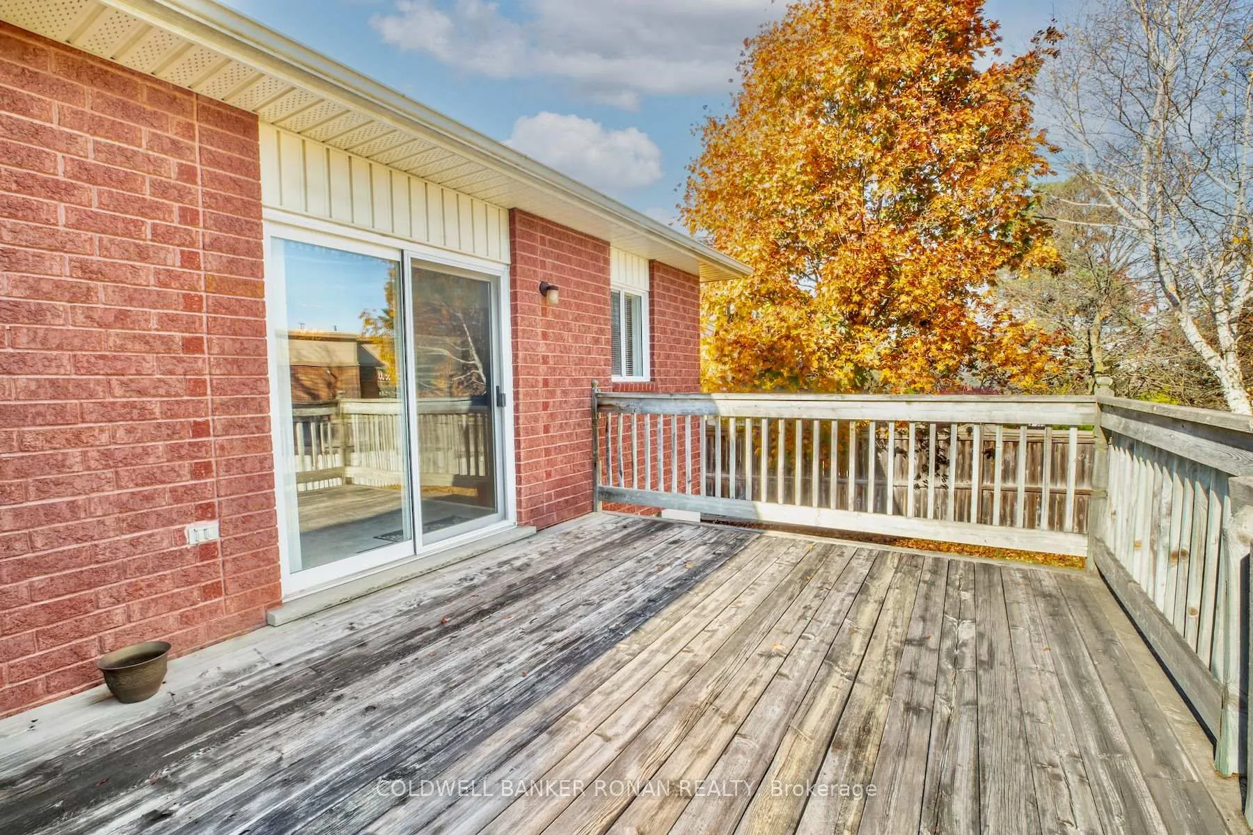 Photo 28 of 17 Mayfair Drive, Barrie, Ardagh — HOMEH