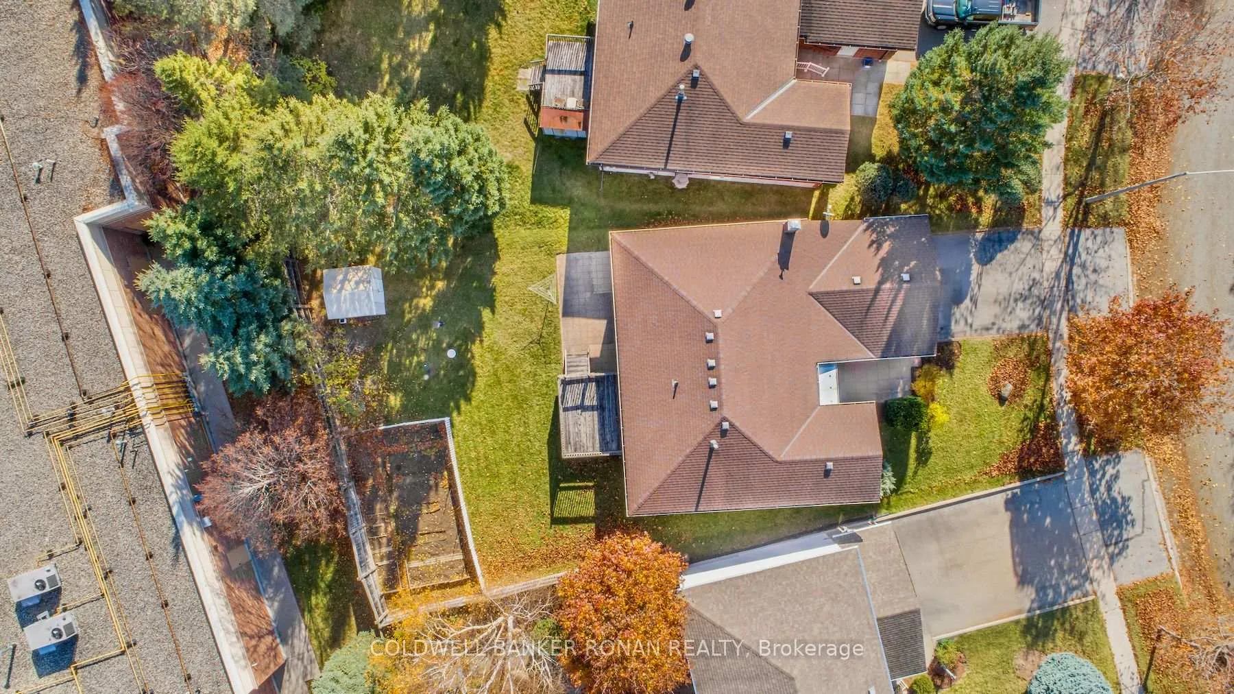 Photo 33 of 17 Mayfair Drive, Barrie, Ardagh — HOMEH