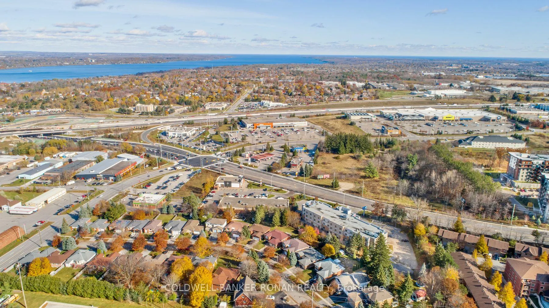 Photo 37 of 17 Mayfair Drive, Barrie, Ardagh — HOMEH