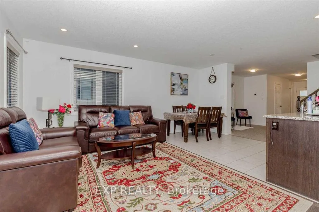 Photo 11 of 77 Woodedge Circle, Kitchener, Huron Park — HOMEH