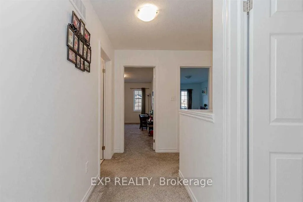 Photo 19 of 77 Woodedge Circle, Kitchener, Huron Park — HOMEH