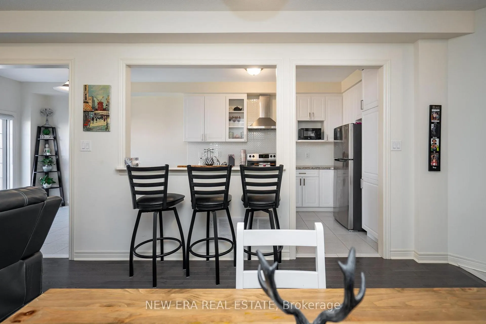 Photo 10 of 42 Jevons Drive, Ajax, South East — HOMEH