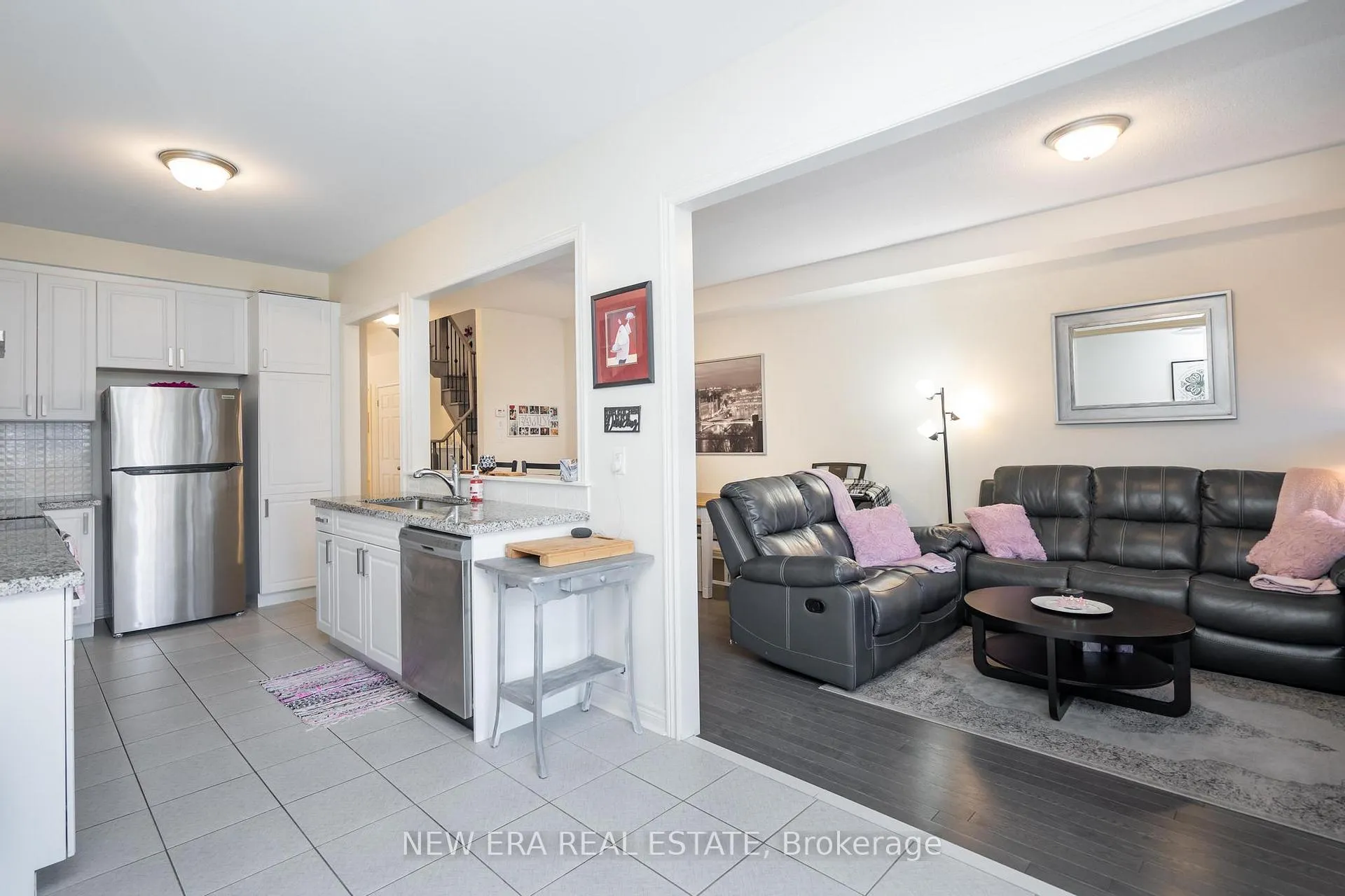 Photo 14 of 42 Jevons Drive, Ajax, South East — HOMEH
