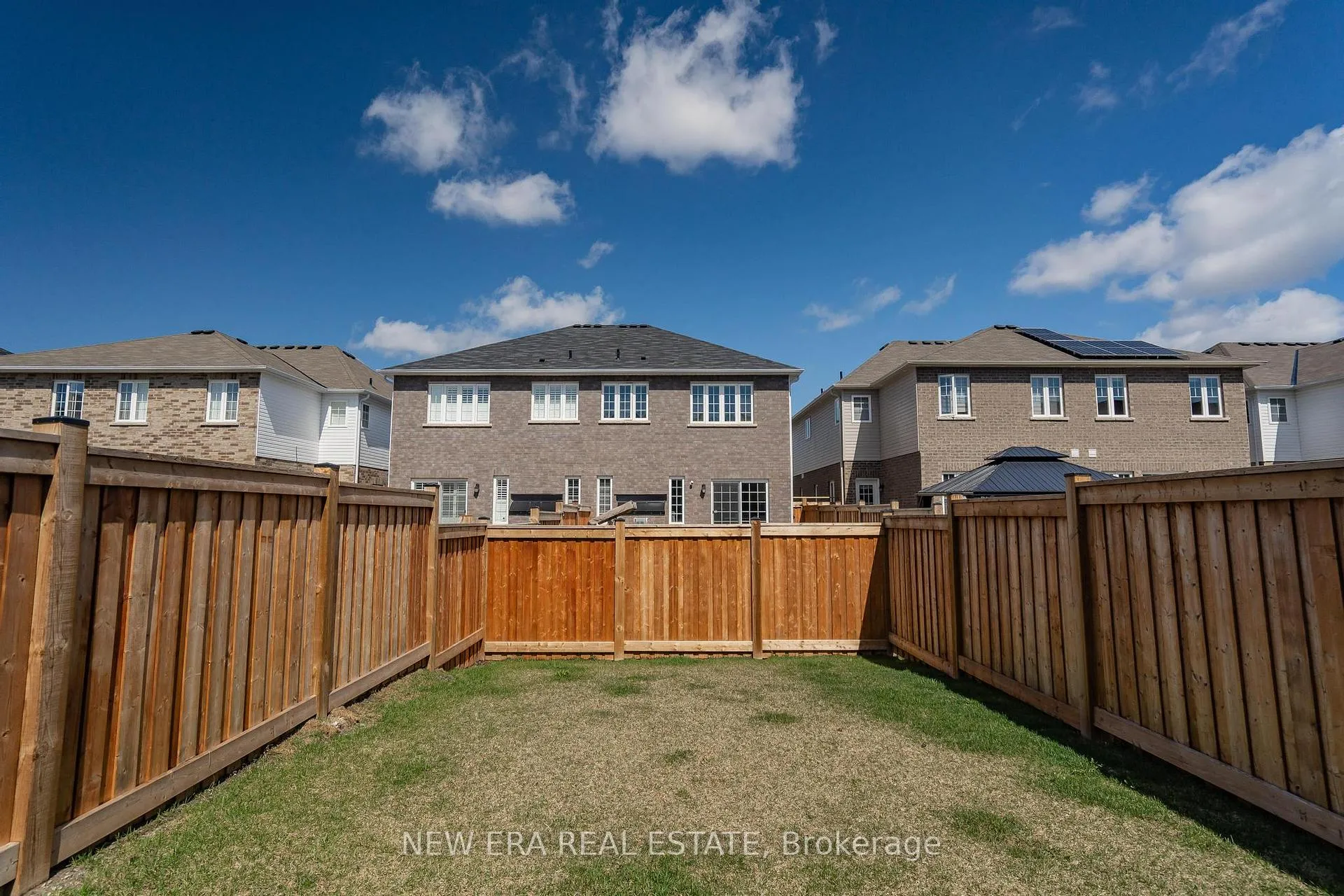 Photo 37 of 42 Jevons Drive, Ajax, South East — HOMEH