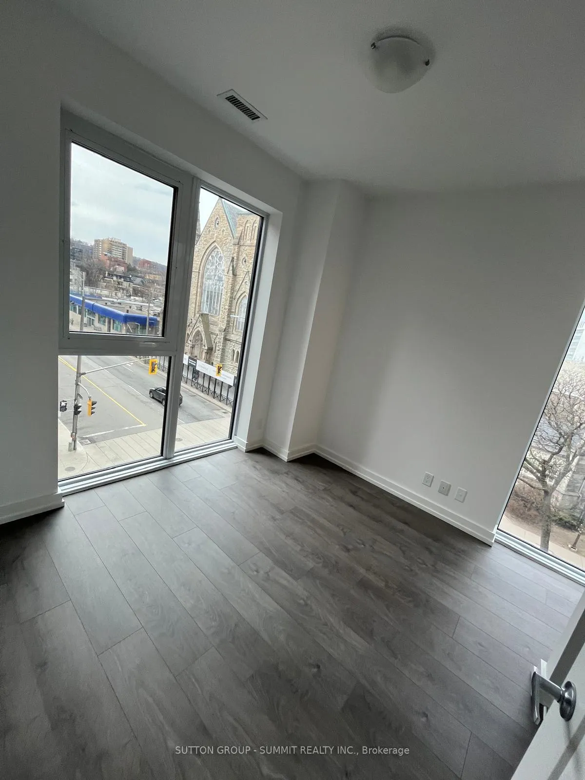 Photo 10 of Unit 419, 75 James Street S, Hamilton, Corktown — HOMEH