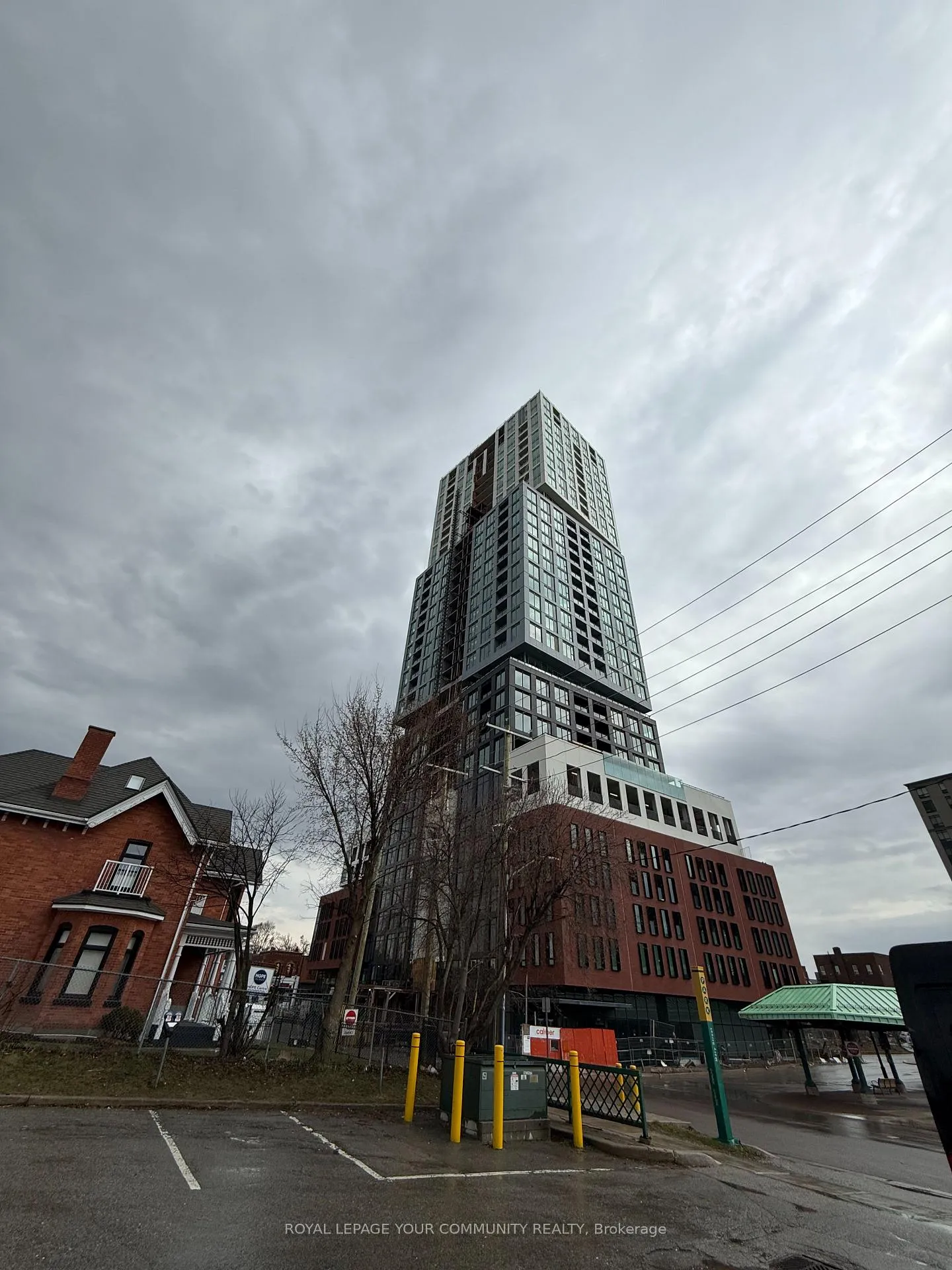 Photo 1 of 39 mary Street, Barrie, City Centre — HOMEH