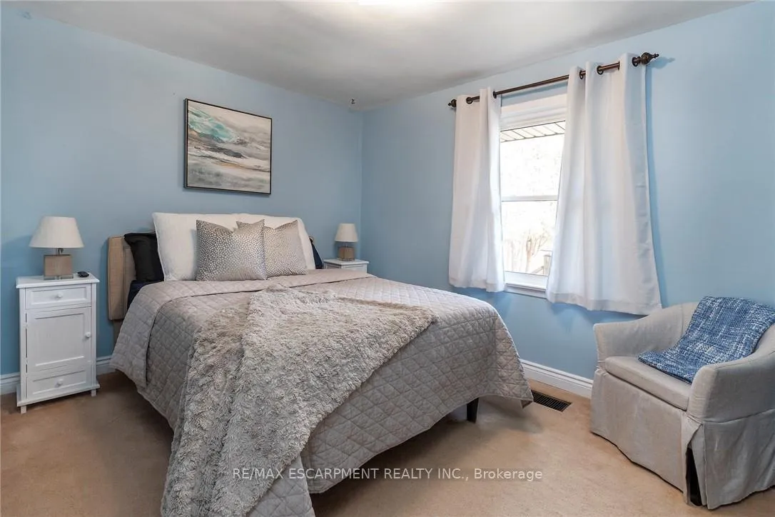 Photo 11 of 63 Seneca Avenue, Hamilton, Allison — HOMEH