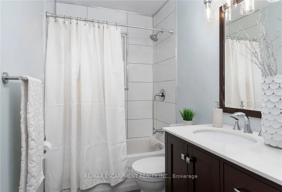 Photo 14 of 63 Seneca Avenue, Hamilton, Allison — HOMEH