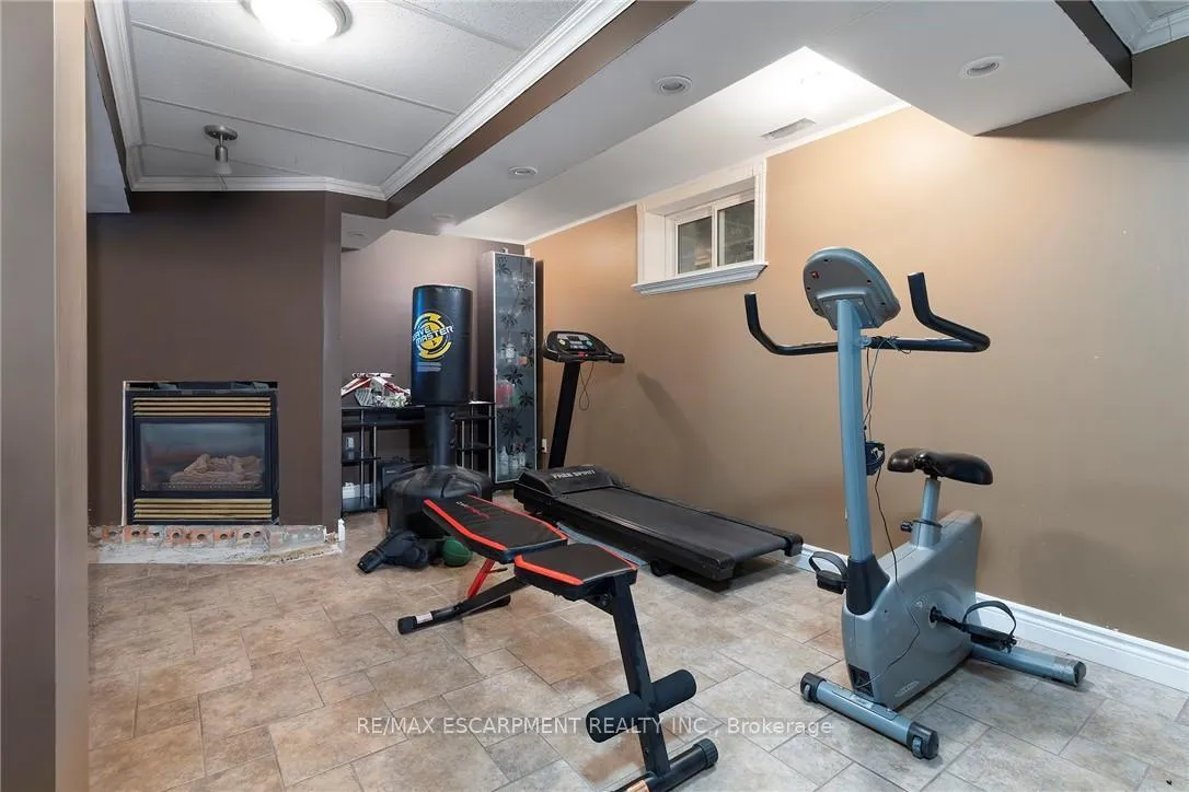 Photo 17 of 63 Seneca Avenue, Hamilton, Allison — HOMEH