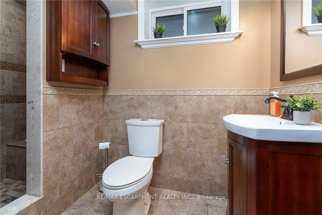 Photo 18 of 63 Seneca Avenue, Hamilton, Allison — HOMEH