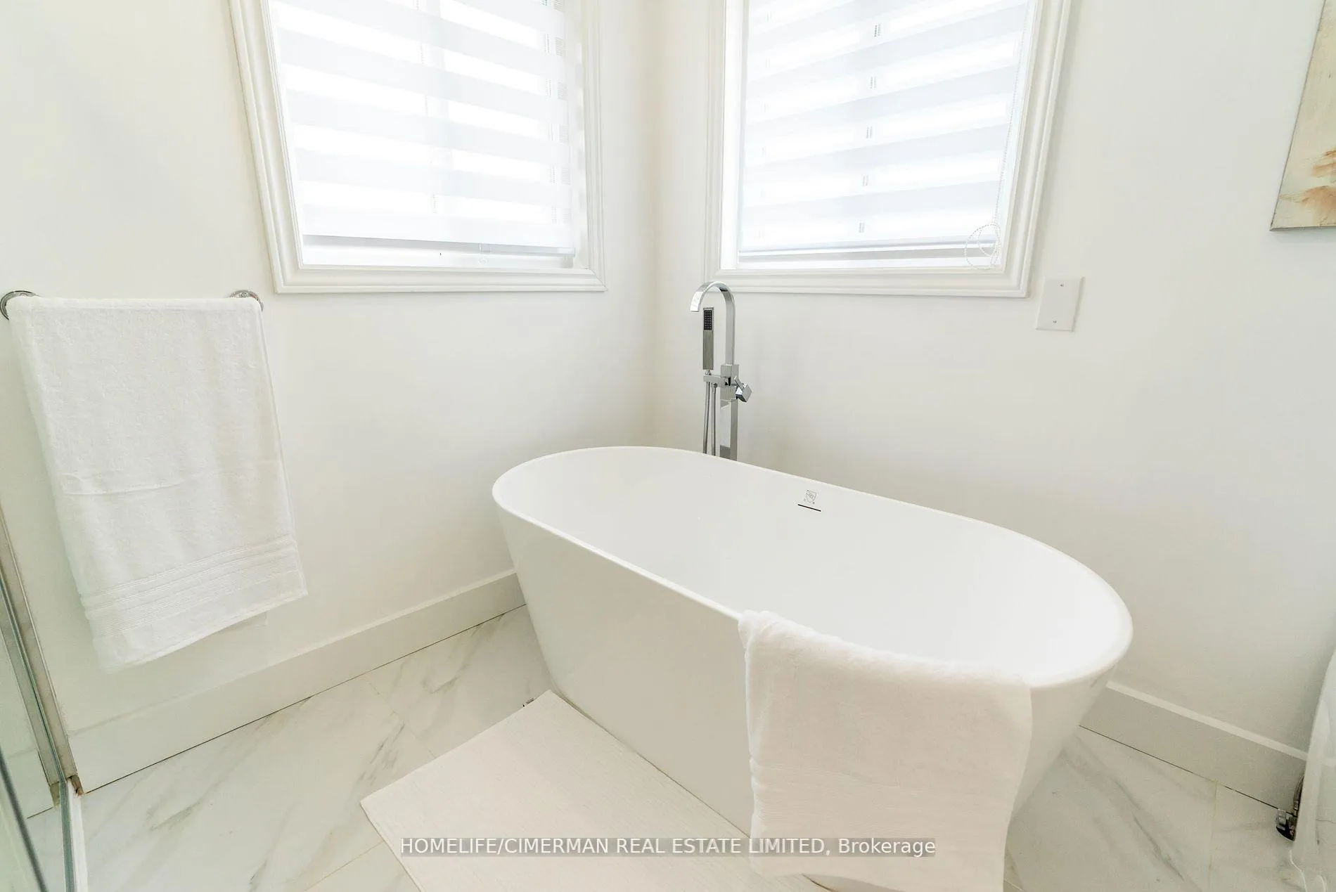 Photo 23 of 62 Jessica Drive, Barrie, Painswick South — HOMEH
