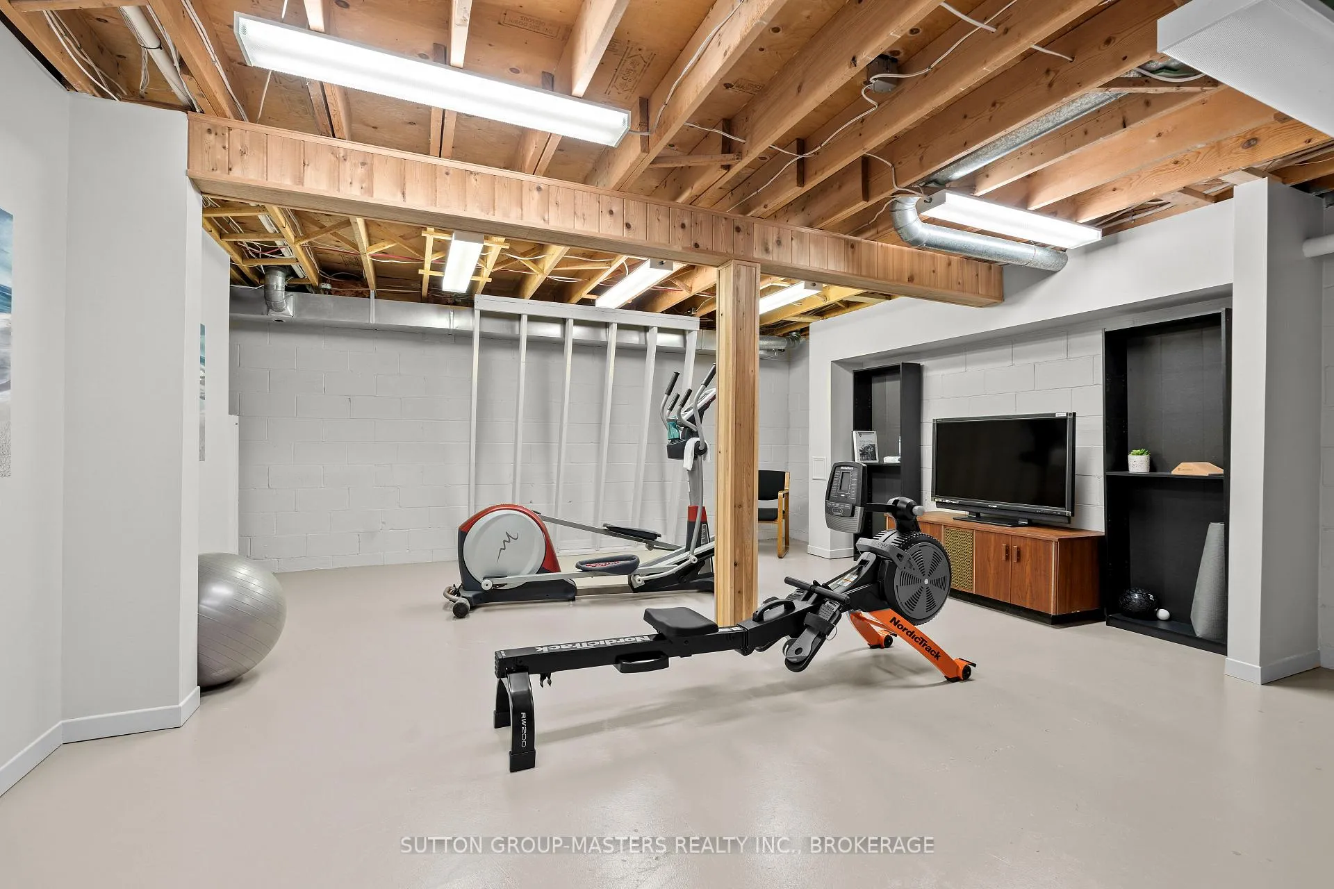 Photo 34 of 2280 Highland Heights Drive, Kingston — HOMEH