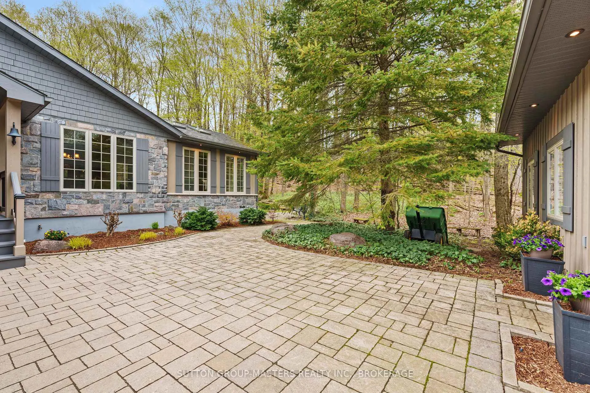 Photo 41 of 2280 Highland Heights Drive, Kingston — HOMEH