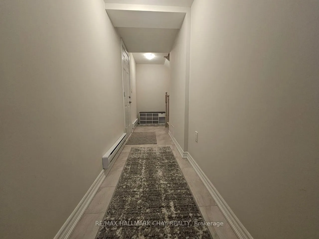 Photo 5 of Unit 4, 51 Hay Lane, Barrie, Innis-Shore — HOMEH