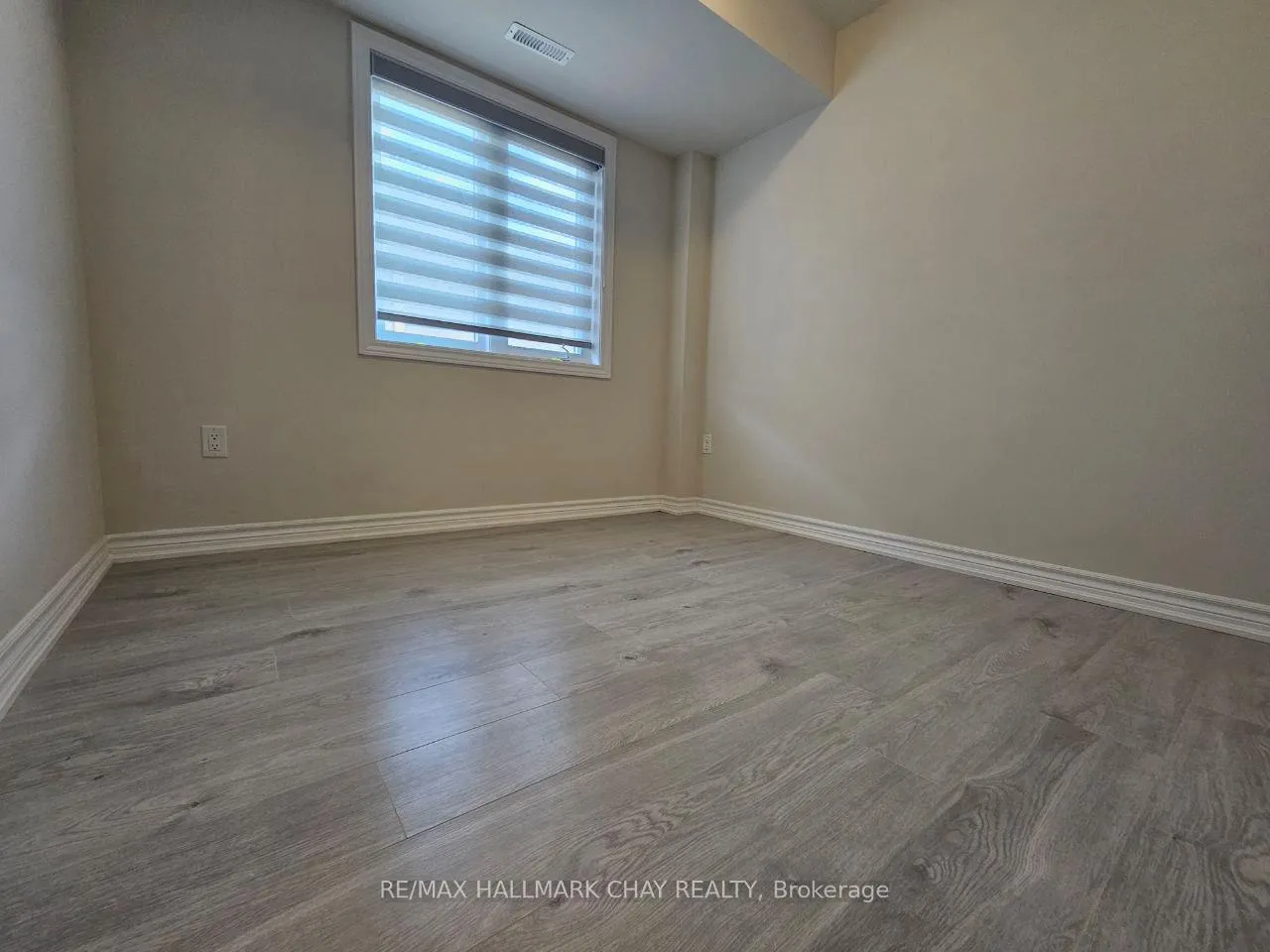 Photo 21 of Unit 4, 51 Hay Lane, Barrie, Innis-Shore — HOMEH