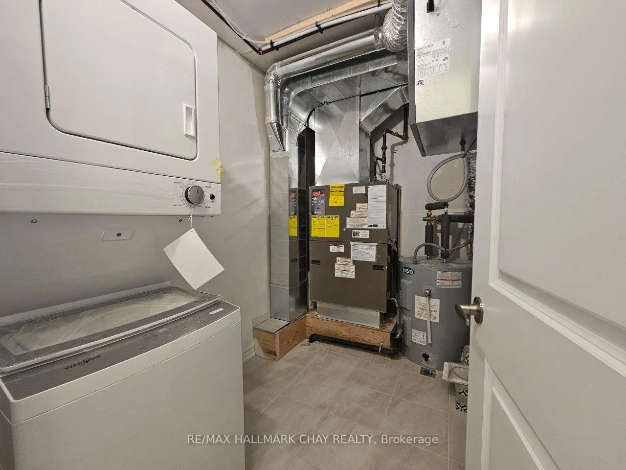 Photo 23 of Unit 4, 51 Hay Lane, Barrie, Innis-Shore — HOMEH
